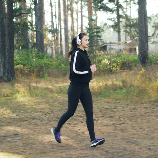 Jogging solo : Pourquoi l'alarme connectée est l'accessoire de course indispensable