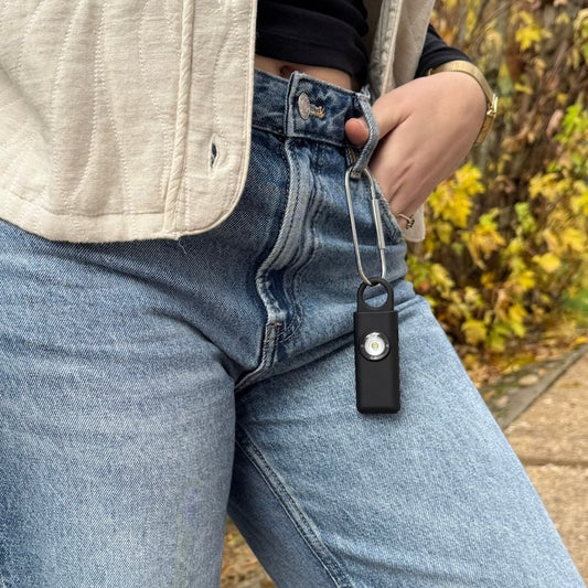 Sécurité des femmes : Pourquoi est-il temps d'être bien équipée ?